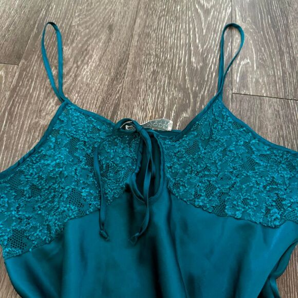 Stunning vintage Val Mode satin slip - Picture 6 of 7